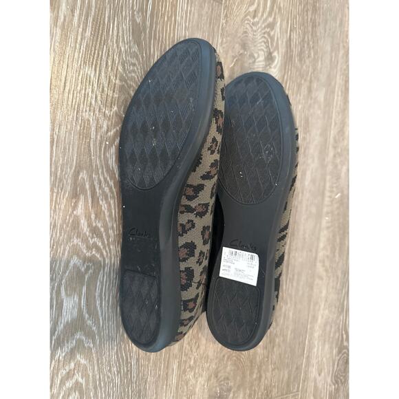 Clarks Cloudsteppers‎ Womens Slip On Loafers Dark Olive Cheetah Print Size 9M - Picture 5 of 5